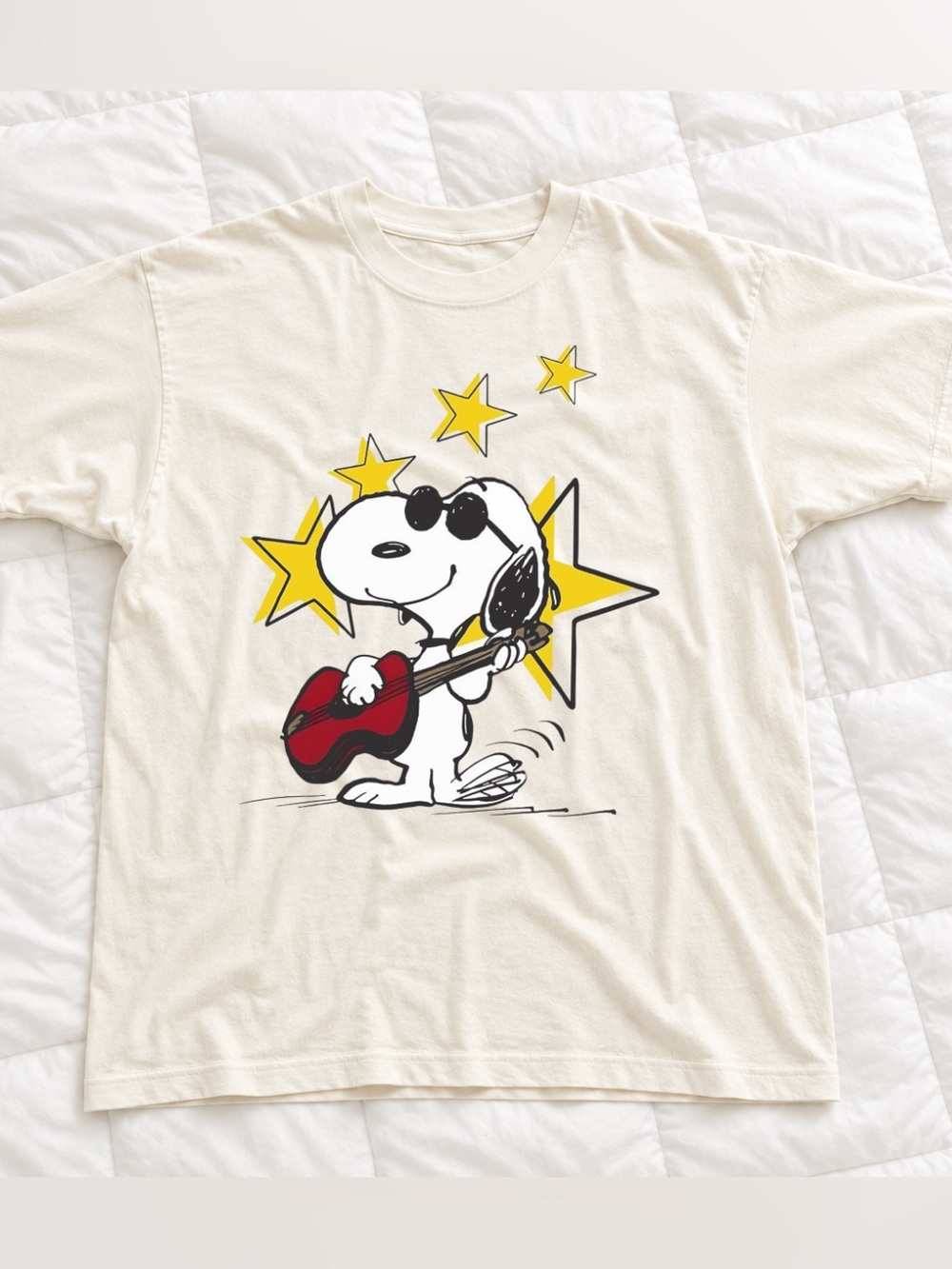 Gildan Cream Snoopy Tee with Red Guitar and Yellow Stars Graphic T-Shirt